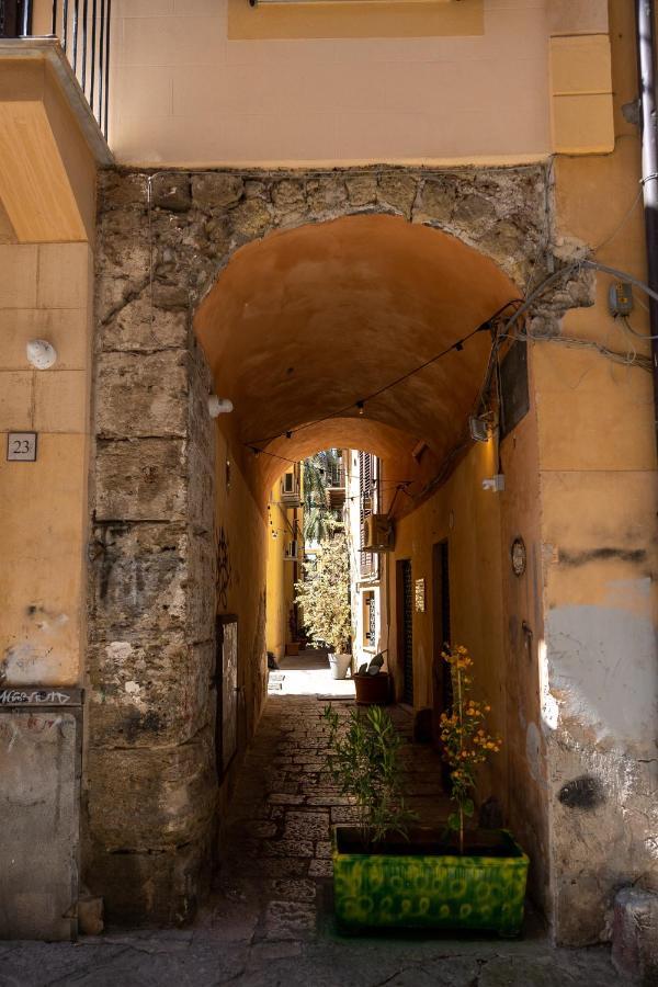 Cortile Dei Giusti - Combo Guesthouse Palermo Exterior photo
